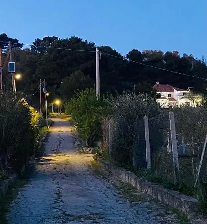 Sikelia Bed & Breakfast *